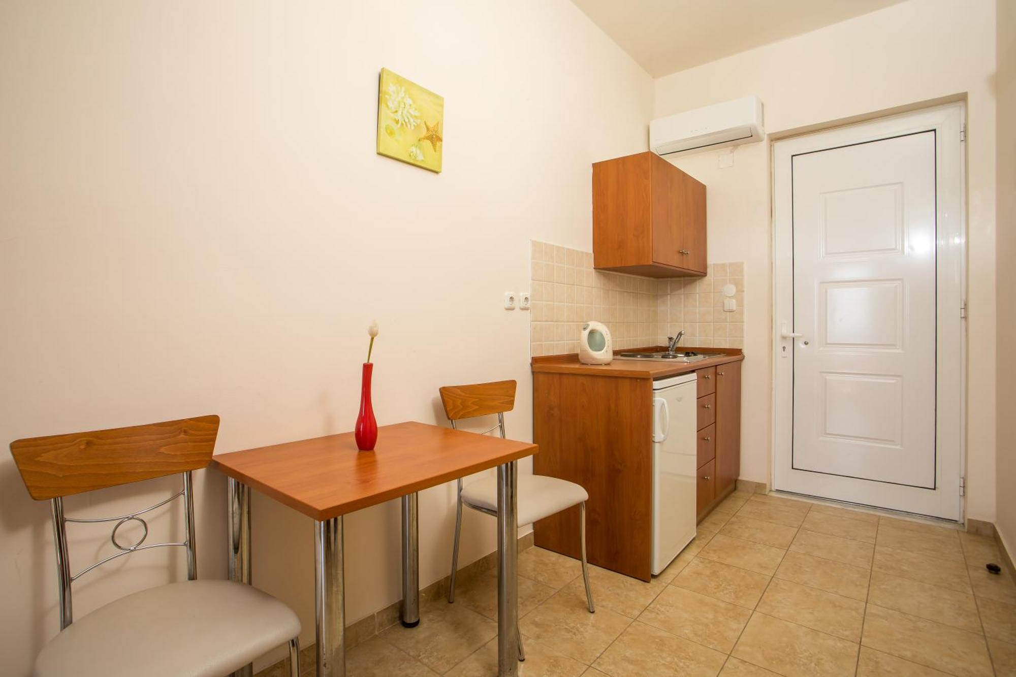 Al Mare Apartments Afantou Ngoại thất bức ảnh