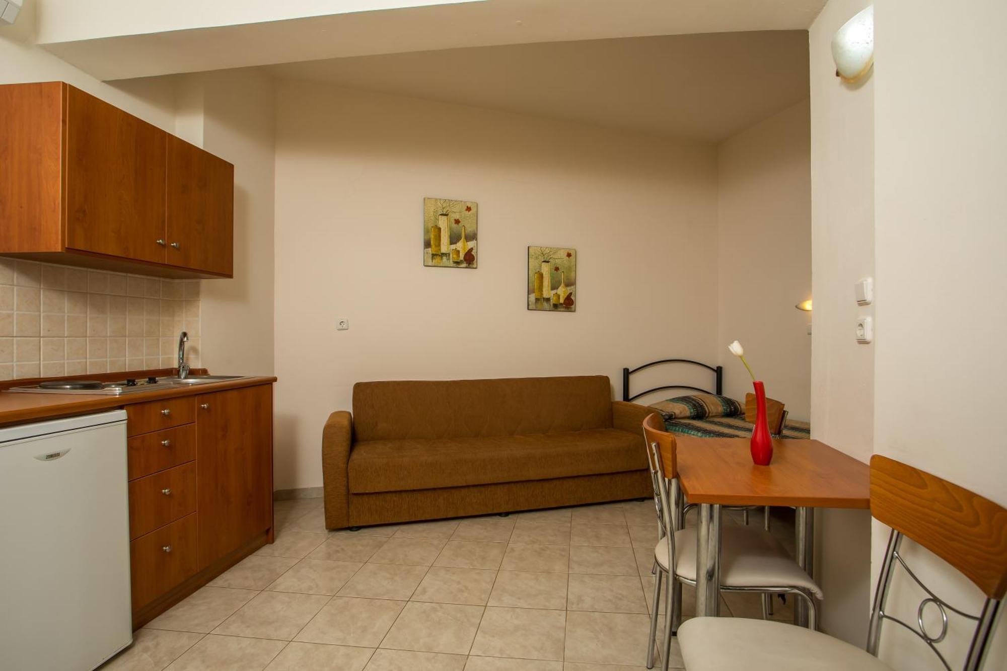 Al Mare Apartments Afantou Ngoại thất bức ảnh