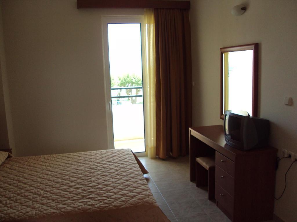 Al Mare Apartments Afantou Phòng bức ảnh